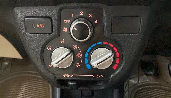 2012 Honda Brio S MT, Petrol, Manual, 95,178 km, AC Unit - Directional switch has minor damage