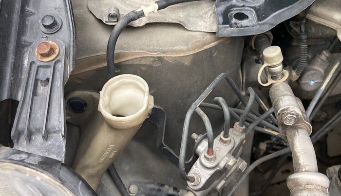 2012 Honda Brio S MT, Petrol, Manual, 95,178 km, Front windshield - Wiper bottle cap missing