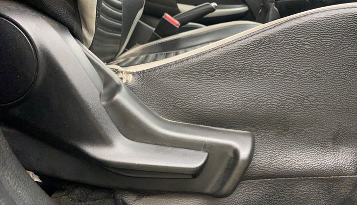 2017 Maruti Baleno DELTA PETROL 1.2, Petrol, Manual, 65,605 km, Driver Side Adjustment Panel