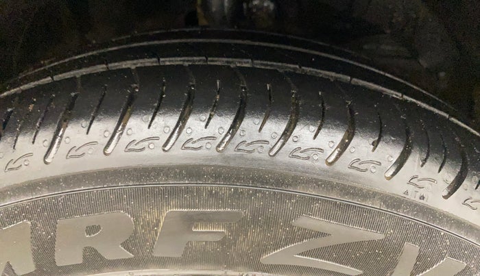 2017 Maruti Baleno DELTA PETROL 1.2, Petrol, Manual, 65,605 km, Right Front Tyre Tread