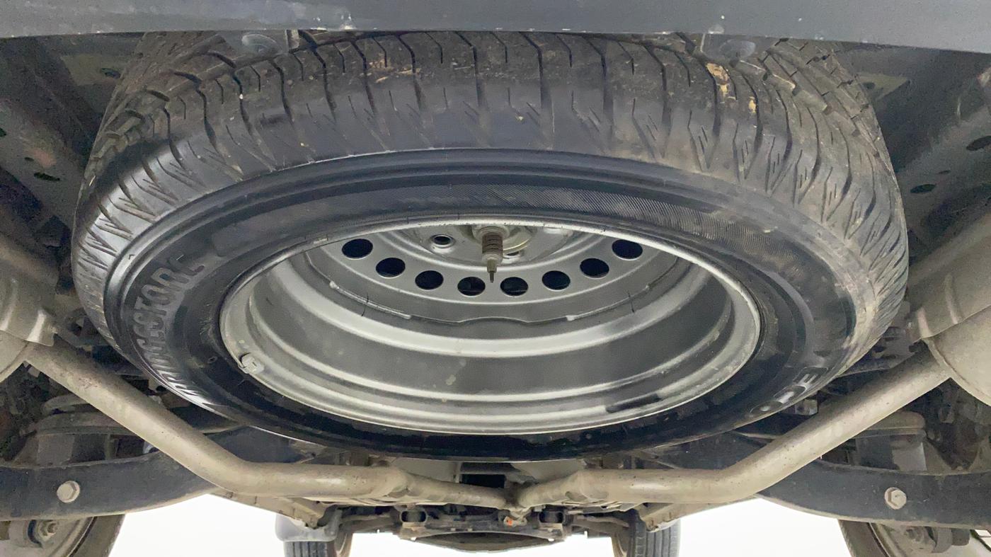 2019 Mahindra XUV500 W11 (O), Diesel, Manual, 21,214 km, Spare Tyre
