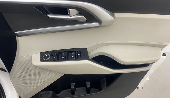 2023 KIA CARENS PRESTIGE 1.5 PETROL 7 STR, Petrol, Manual, 40,834 km, Driver Side Door Panels Control