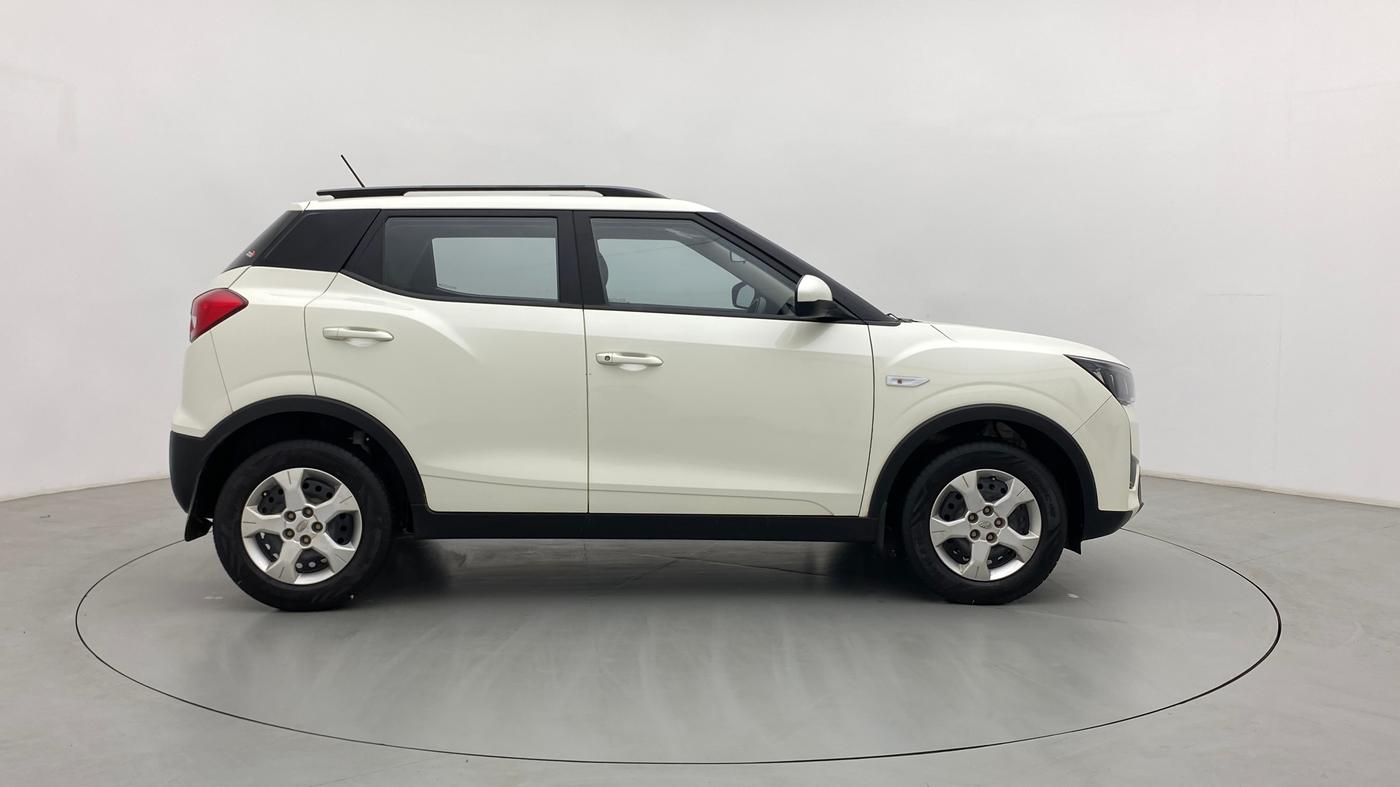 2022 Mahindra XUV300 1.5 W6 MT, Diesel, Manual, 18,832 km, Right Side View
