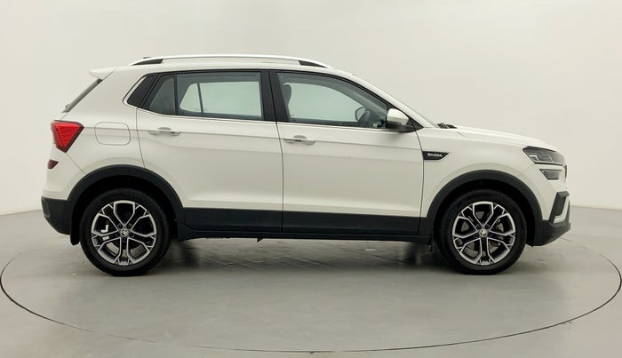 2022 Skoda KUSHAQ STYLE 1.5TSI AT (6 AIRBAG), Petrol, Automatic, 2,696 km, Right Side View
