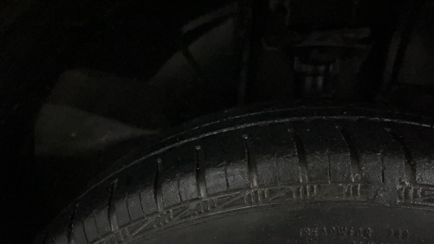 2016 Renault Kwid RXT 0.8, Petrol, Manual, 51,266 km, Right Front Tyre Tread
