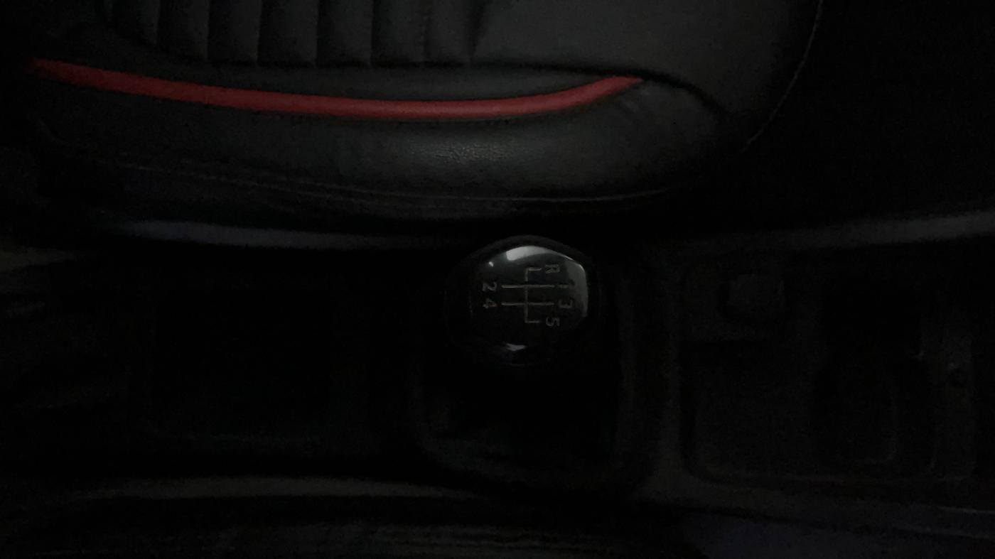 2016 Renault Kwid RXT 0.8, Petrol, Manual, 51,266 km, Gear Lever