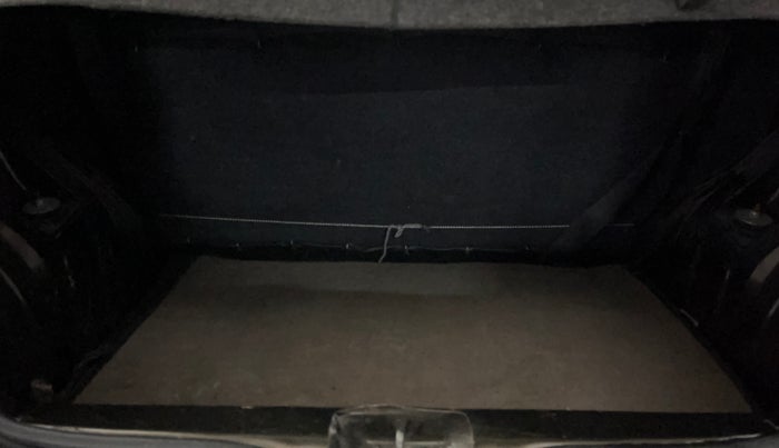 2016 Renault Kwid RXT 0.8, Petrol, Manual, 51,234 km, Boot Inside