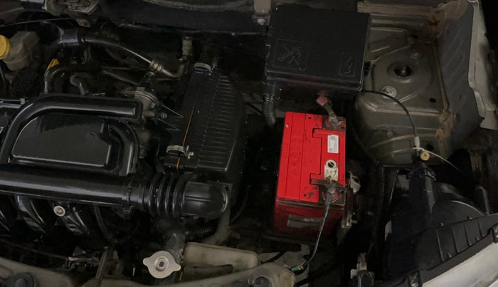 2016 Renault Kwid RXT 0.8, Petrol, Manual, 51,234 km, Engine View - Left