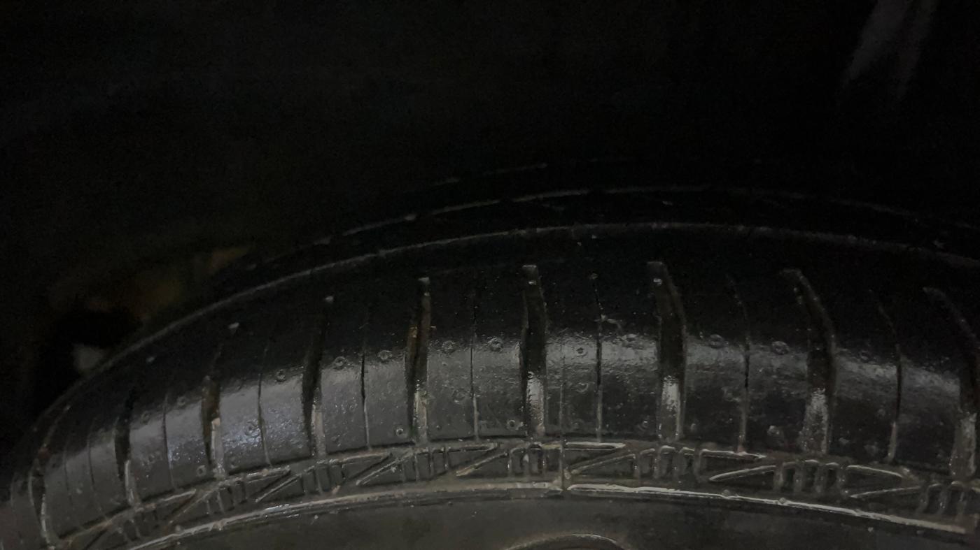 2016 Renault Kwid RXT 0.8, Petrol, Manual, 51,266 km, Left Rear Tyre Tread
