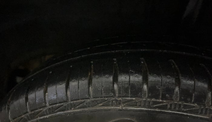 2016 Renault Kwid RXT 0.8, Petrol, Manual, 51,234 km, Left Rear Tyre Tread