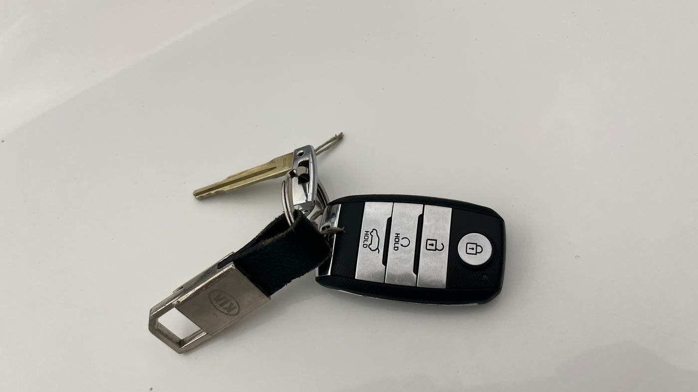 2020 KIA SELTOS HTX IVT 1.5 PETROL, Petrol, Automatic, 41,440 km, Key Close Up