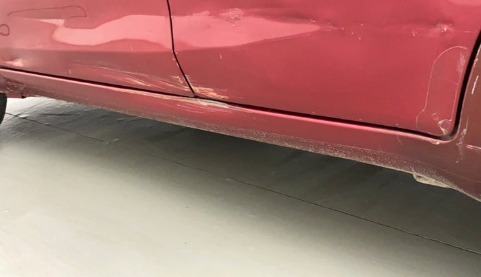 2013 Maruti Ritz VXI, Petrol, Manual, 23,329 km, Left running board - Minor scratches