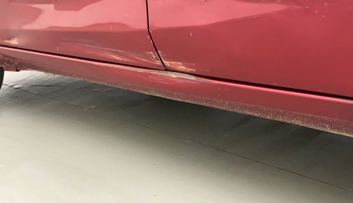 2013 Maruti Ritz VXI, Petrol, Manual, 23,329 km, Left running board - Slightly dented