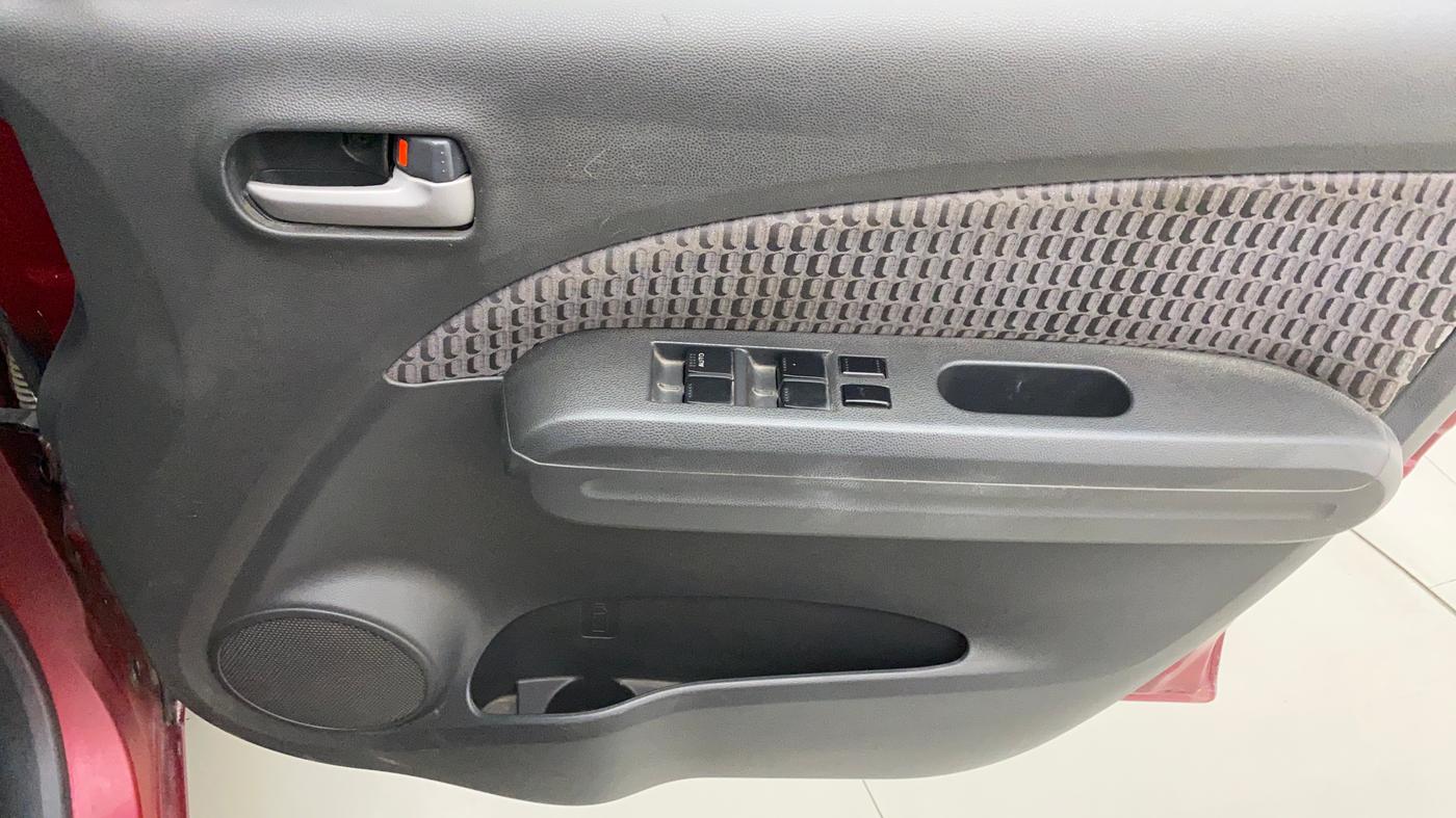 2013 Maruti Ritz VXI, Petrol, Manual, 23,329 km, Driver Side Door Panels Control