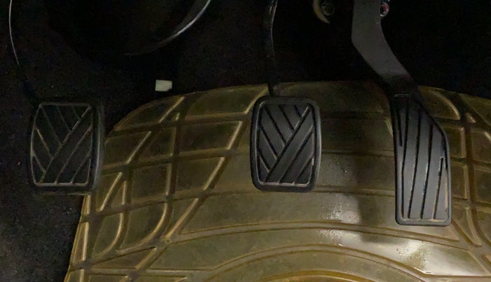 2013 Maruti Ritz VXI, Petrol, Manual, 23,329 km, Pedals