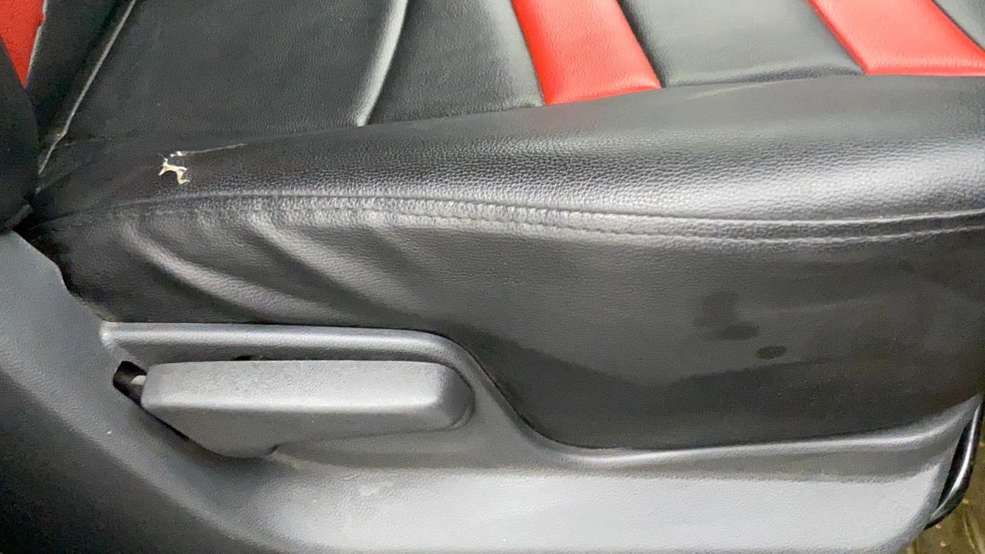 2013 Maruti Ritz VXI, Petrol, Manual, 23,329 km, Driver Side Adjustment Panel