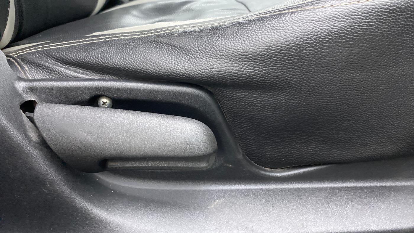 2016 Maruti Swift VXI, Petrol, Manual, 62,676 km, Driver Side Adjustment Panel