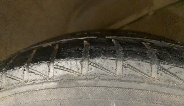 2013 Hyundai i20 MAGNA 1.2, Petrol, Manual, 67,553 km, Left Rear Tyre Tread