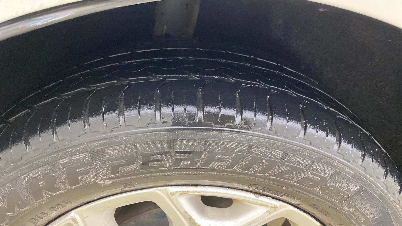 2016 Ford Ecosport TITANIUM 1.5L DIESEL, Diesel, Manual, 1,12,967 km, Right Rear Tyre Tread