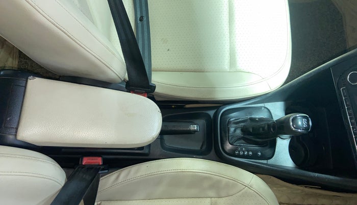 2016 Skoda Rapid 1.5 TDI CR STYLE PLUS AT, Diesel, Automatic, 1,09,407 km, Gear Lever