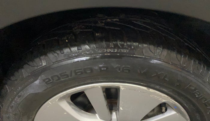2016 Maruti S Cross ZETA 1.3, Diesel, Manual, 57,437 km, Right Front Tyre Tread