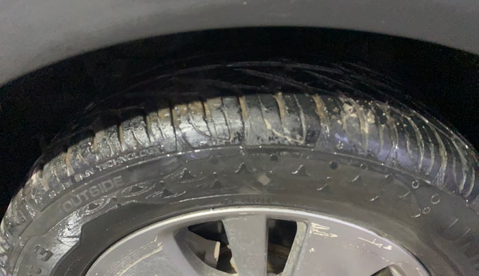 2016 Maruti S Cross ZETA 1.3, Diesel, Manual, 57,437 km, Left Front Tyre Tread