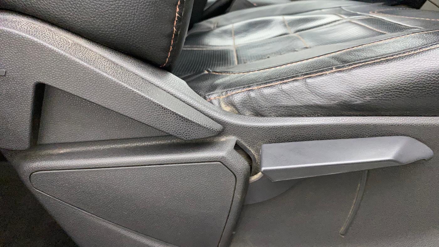 2017 Ford Ecosport TITANIUM 1.5L PETROL AT, Petrol, Automatic, 41,134 km, Driver Side Adjustment Panel