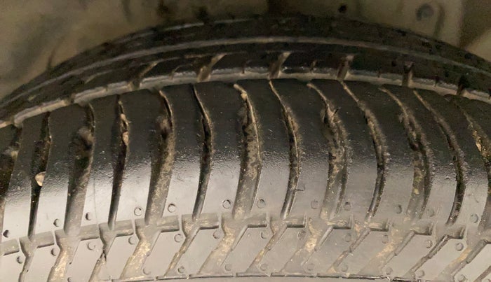 2017 Ford Ecosport TITANIUM 1.5L PETROL AT, Petrol, Automatic, 41,134 km, Right Front Tyre Tread