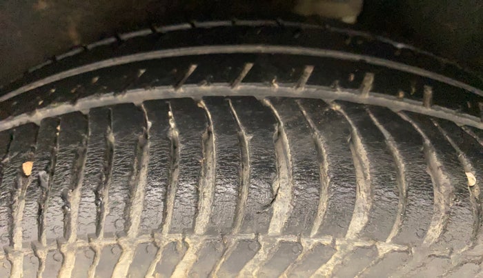 2017 Ford Ecosport TITANIUM 1.5L PETROL AT, Petrol, Automatic, 41,134 km, Left Rear Tyre Tread