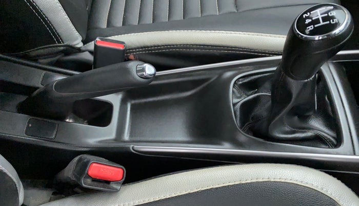 2019 Maruti Baleno ZETA 1.2 K12, Petrol, Manual, 34,626 km, Gear Lever