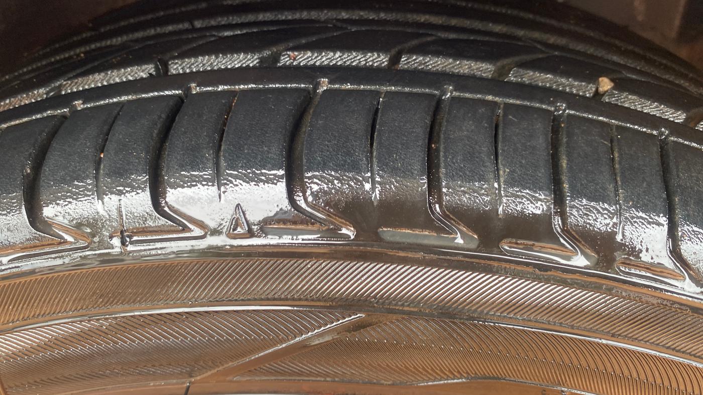 2021 Tata Tiago XZA PLUS PETROL, Petrol, Automatic, 63,274 km, Right Front Tyre Tread
