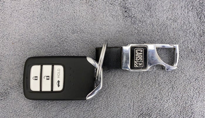 2021 Honda Amaze 1.2L I-VTEC VX, Petrol, Manual, 32,496 km, Key Close Up