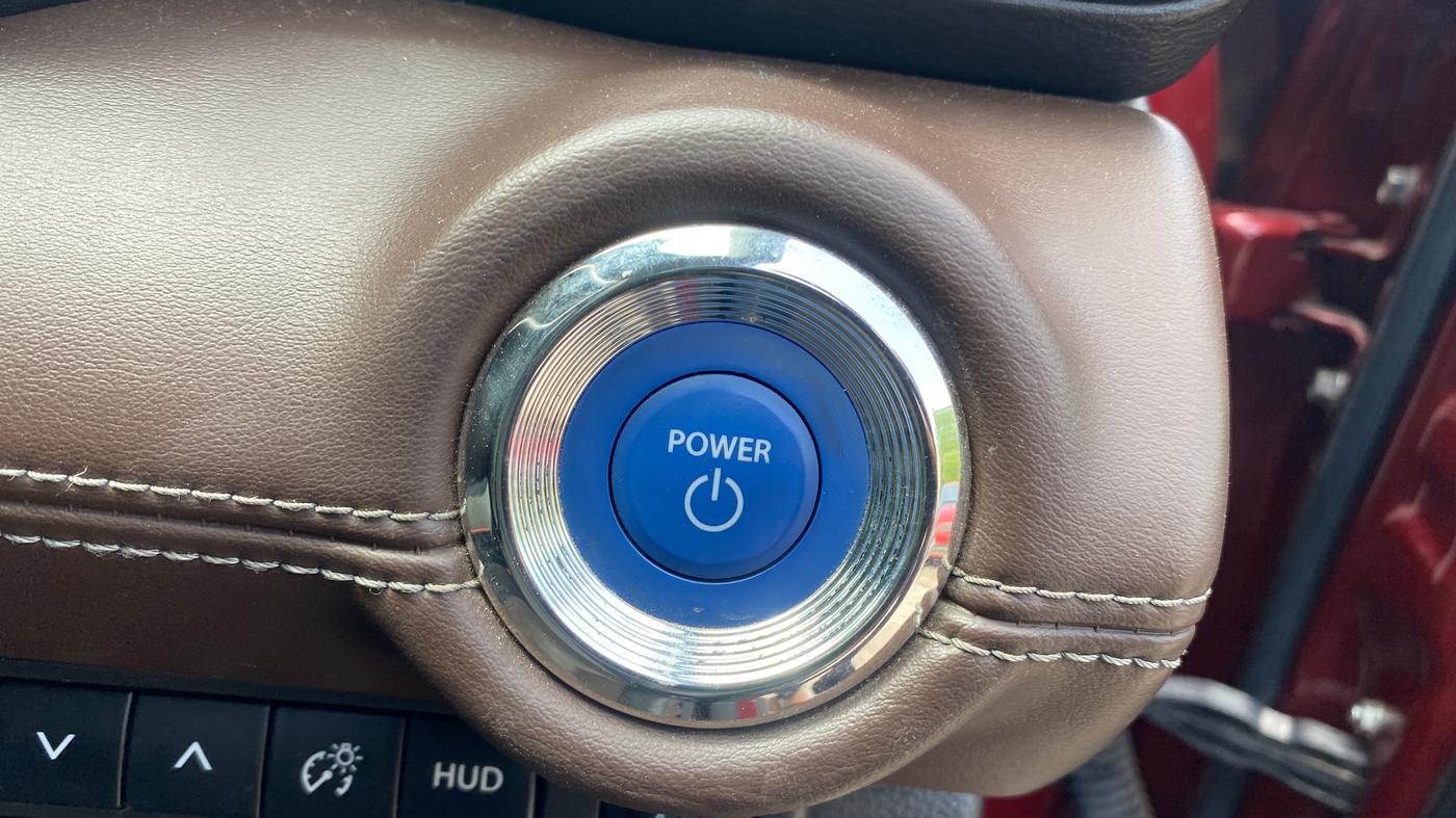 2022 Toyota URBAN CRUISER HYRYDER V HYBRID, Hybrid, Automatic, 19,184 km, Keyless Start/ Stop Button