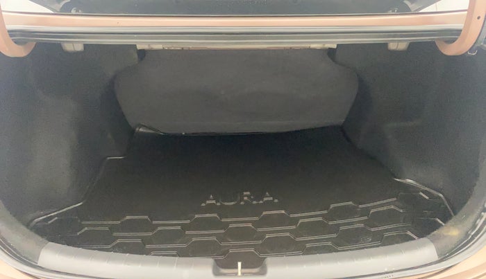 2020 Hyundai AURA SX PLUS 1.2 AMT, Petrol, Automatic, 24,380 km, Boot Inside