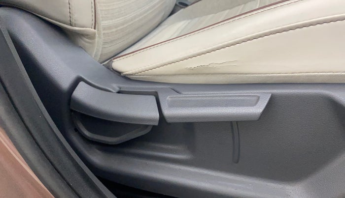 2020 Hyundai AURA SX PLUS 1.2 AMT, Petrol, Automatic, 24,380 km, Driver Side Adjustment Panel