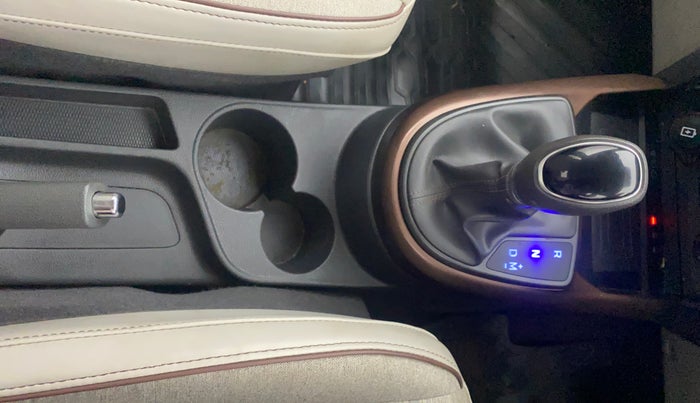 2020 Hyundai AURA SX PLUS 1.2 AMT, Petrol, Automatic, 24,380 km, Gear Lever