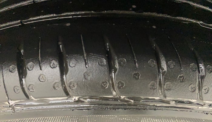 2020 Hyundai AURA SX PLUS 1.2 AMT, Petrol, Automatic, 24,380 km, Left Rear Tyre Tread