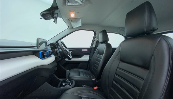 2022 Tata PUNCH CREATIVE  AMT, Petrol, Automatic, 8,001 km, Right Side Front Door Cabin