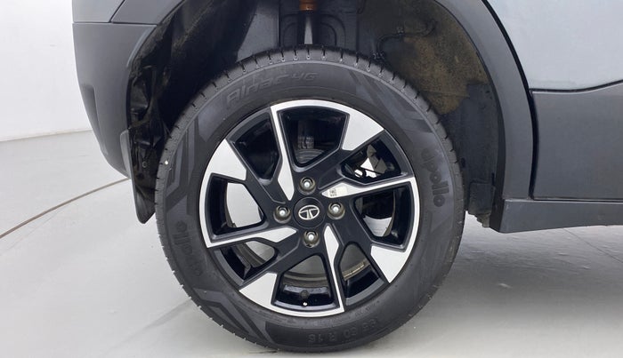 2022 Tata PUNCH CREATIVE  AMT, Petrol, Automatic, 8,001 km, Right Rear Wheel
