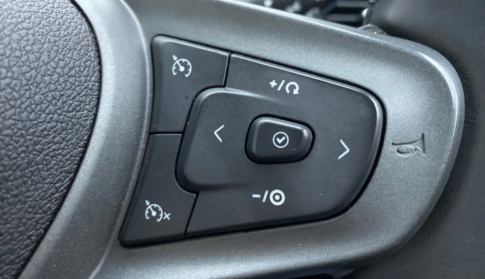2022 Tata PUNCH CREATIVE  AMT, Petrol, Automatic, 8,001 km, Adaptive Cruise Control