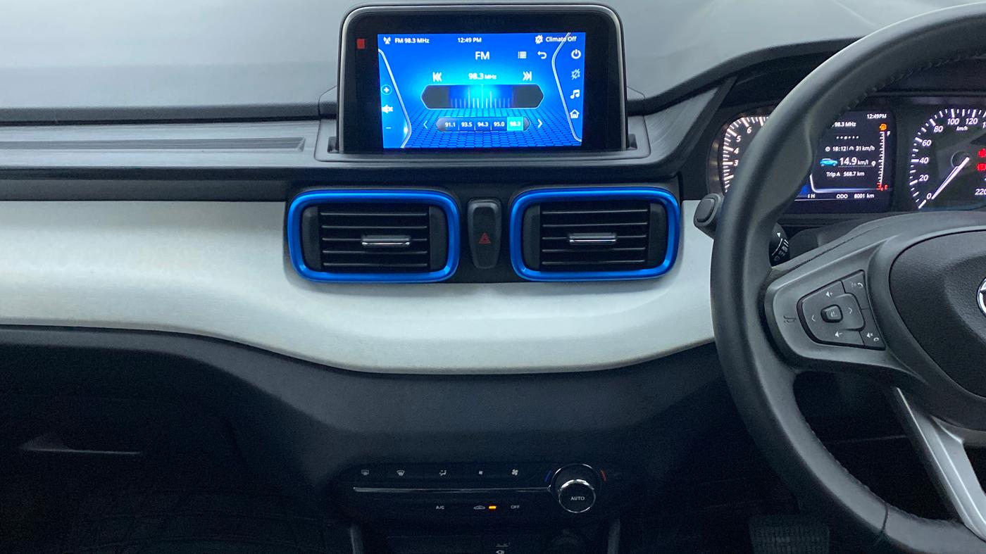 2022 Tata PUNCH CREATIVE  AMT, Petrol, Automatic, 8,001 km, Air Conditioner
