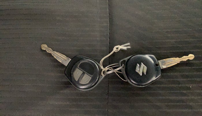 2015 Maruti Swift VDI ABS, Diesel, Manual, 79,433 km, Key Close Up