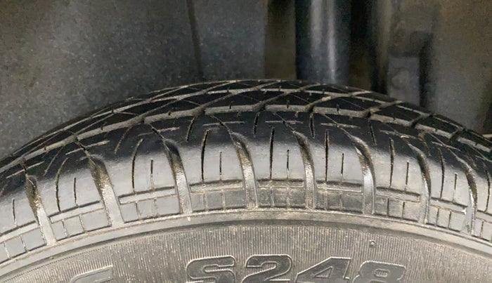 2015 Maruti Swift VDI ABS, Diesel, Manual, 79,433 km, Left Rear Tyre Tread