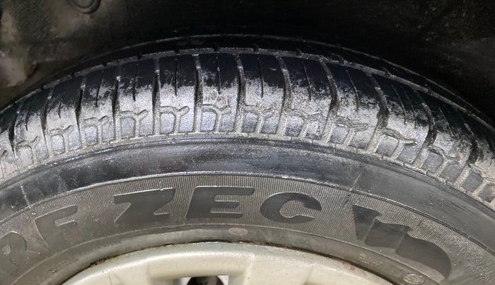 2015 Hyundai i10 MAGNA 1.1, Petrol, Manual, 39,708 km, Right Rear Tyre Tread