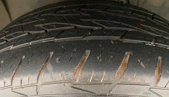 2018 Jeep Compass SPORT 2.0 DIESEL, Diesel, Manual, 79,040 km, Left Front Tyre Tread