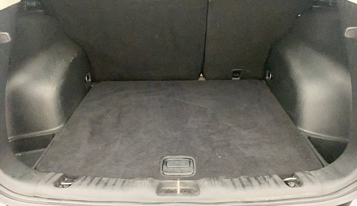 2018 Jeep Compass SPORT 2.0 DIESEL, Diesel, Manual, 79,040 km, Boot Inside