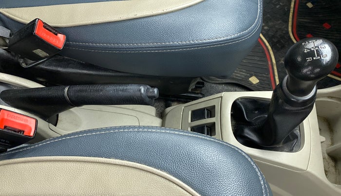 2019 Maruti Alto LXI, Petrol, Manual, 68,236 km, Gear Lever