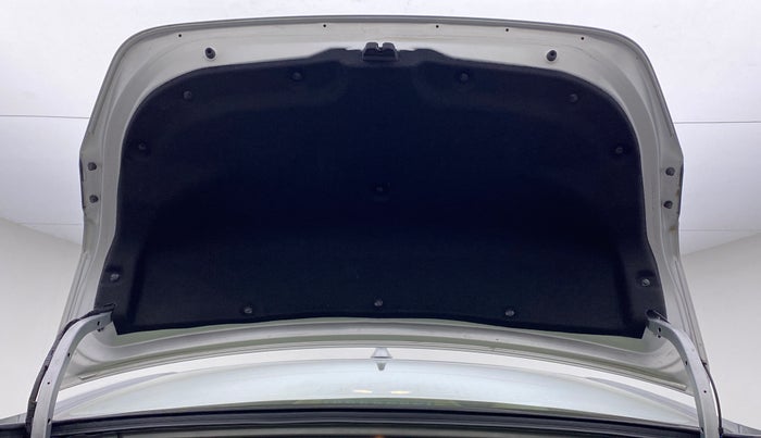 2018 Toyota YARIS V CVT, Petrol, Automatic, 32,523 km, Boot Door Open