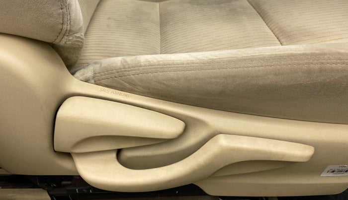 2018 Toyota YARIS V CVT, Petrol, Automatic, 32,523 km, Driver Side Adjustment Panel