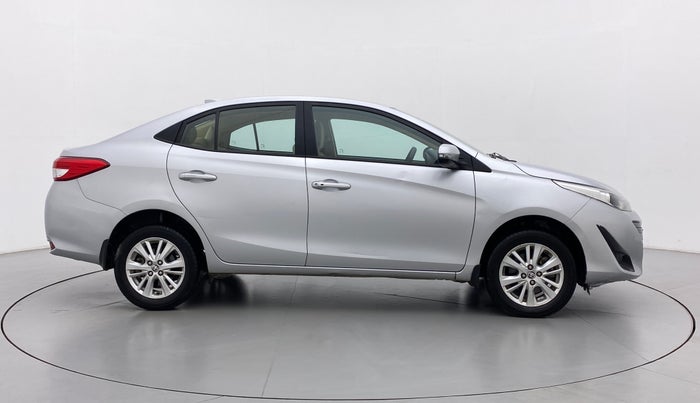 2018 Toyota YARIS V CVT, Petrol, Automatic, 32,523 km, Right Side View